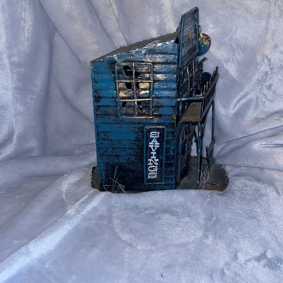 Tin Detailed “Bank” (needs a stopper) Very Cool Vintage - Picture 5 of 6